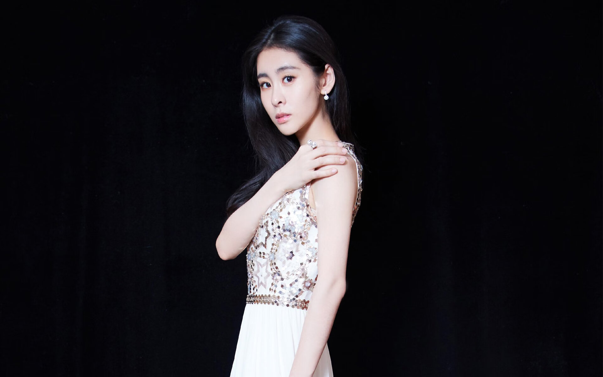 俱乐部冠军杯官网-英超球员疲劳监测指标对比赛表现预测的实证研究,英超球员受伤有工资吗